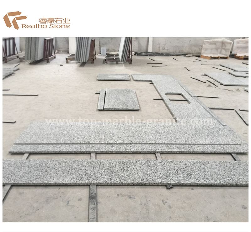 cutting granite countertops